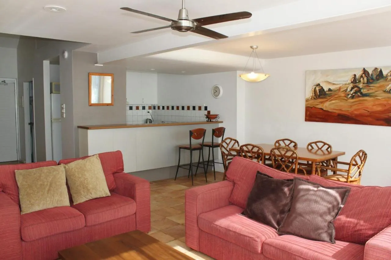 Apartment 1/33-35 Fletcher Lane - A Beautiful Flat Byron Bay