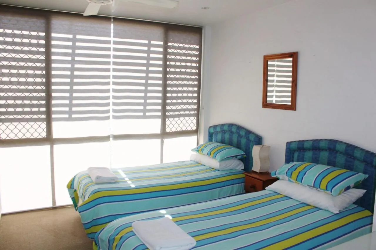 1/33-35 Fletcher Lane - A Beautiful Flat Byron Bay Australia